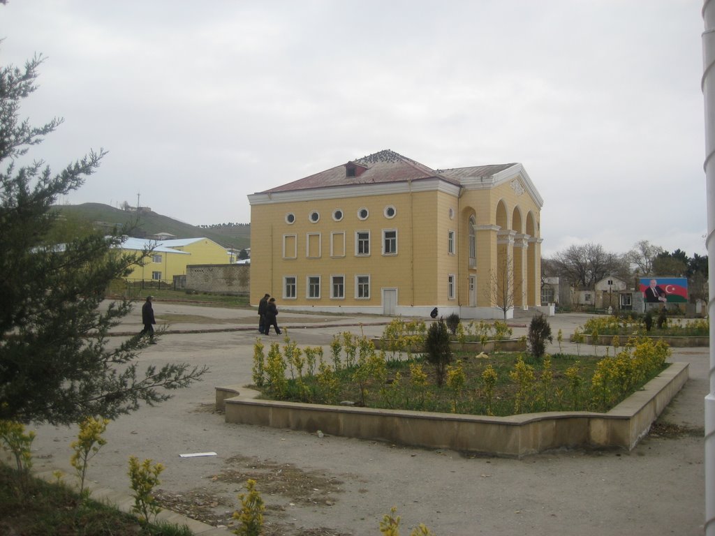 Merkez kinoteatr