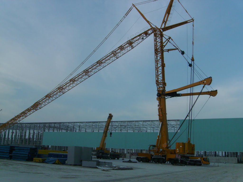 Giant Crane