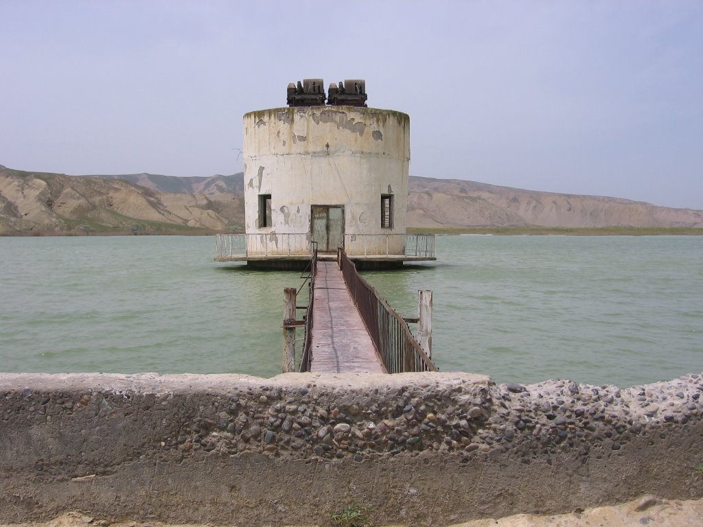 Pir Husseyn Lake