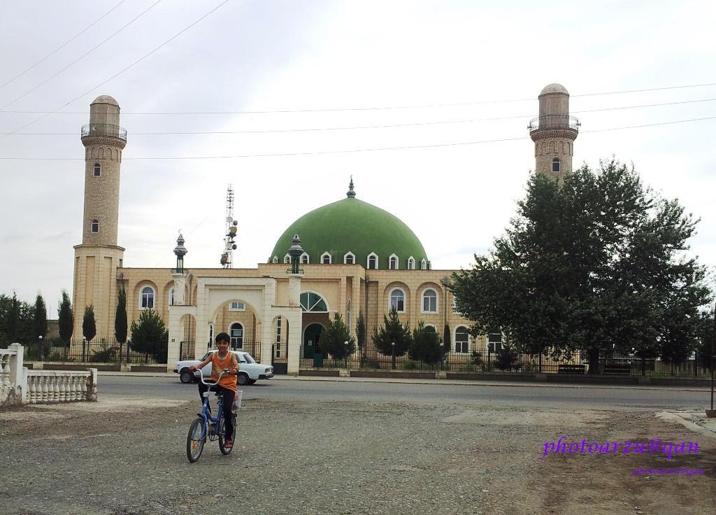 Mərkəzi Məscid - Nərimanov küçəsindən görünüş / Central Mosque (23.06.2011)  @qan