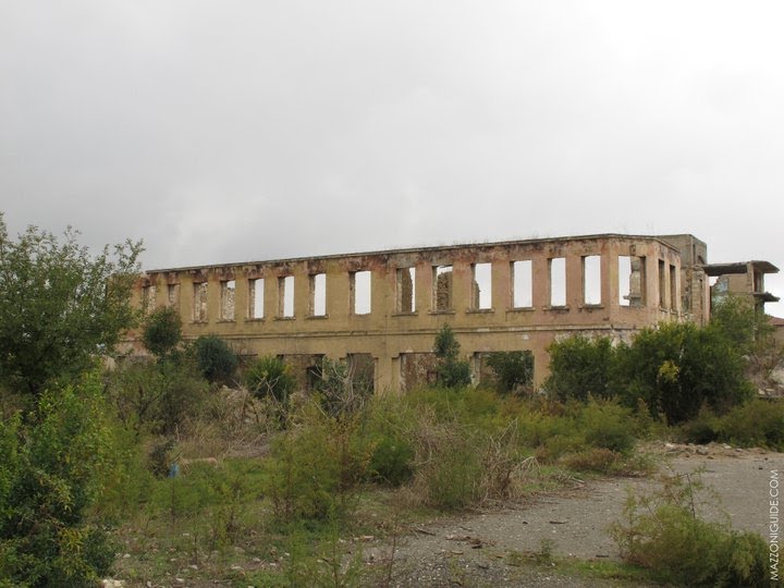 town Akna /former Agdam/ ruined by azerbaijan barbarian during war, Republic of Mountainous Karabagh. г, Акна /быв Агдам/ разрушенный азерскими варварами в ходе войны, НКР