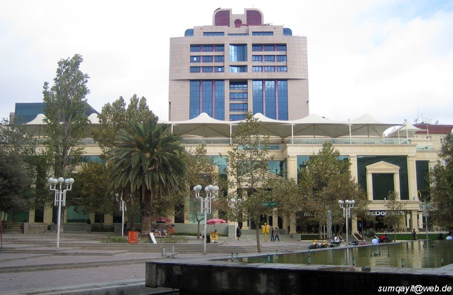13.10.2007  Bakı, Nərqiz ticarət mərkəzi