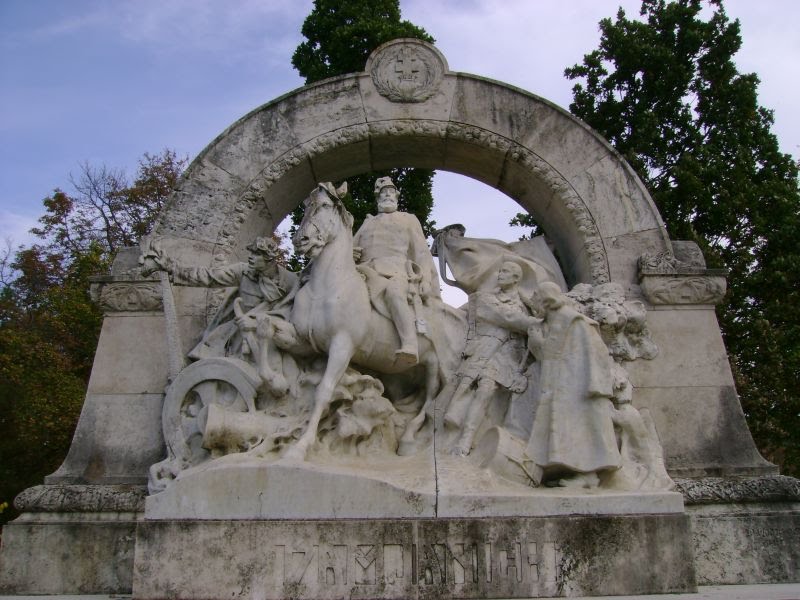 SZOLNOK - Damjanich-emlékmű