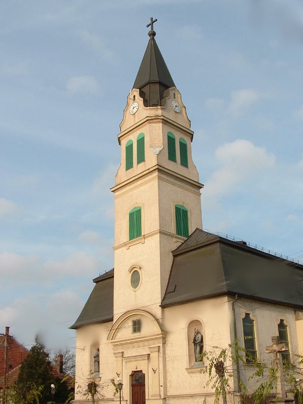 Soltvadkerti_katolikus_templom