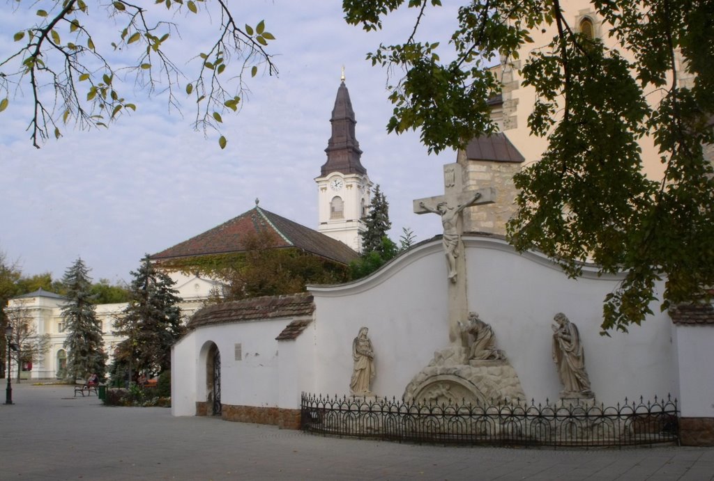 Kecskemét Főtér-Evangélikus templom és a Ferences templom előtere