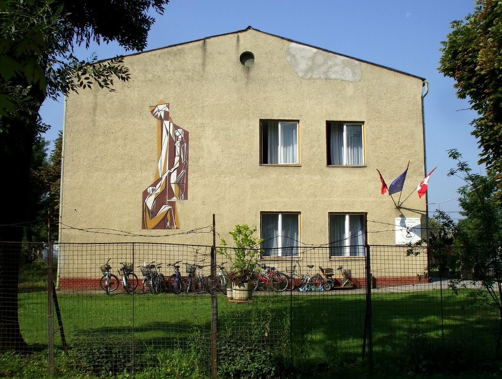 201008010924 Kecskemét, a Sport utcai hajléktalanszálló