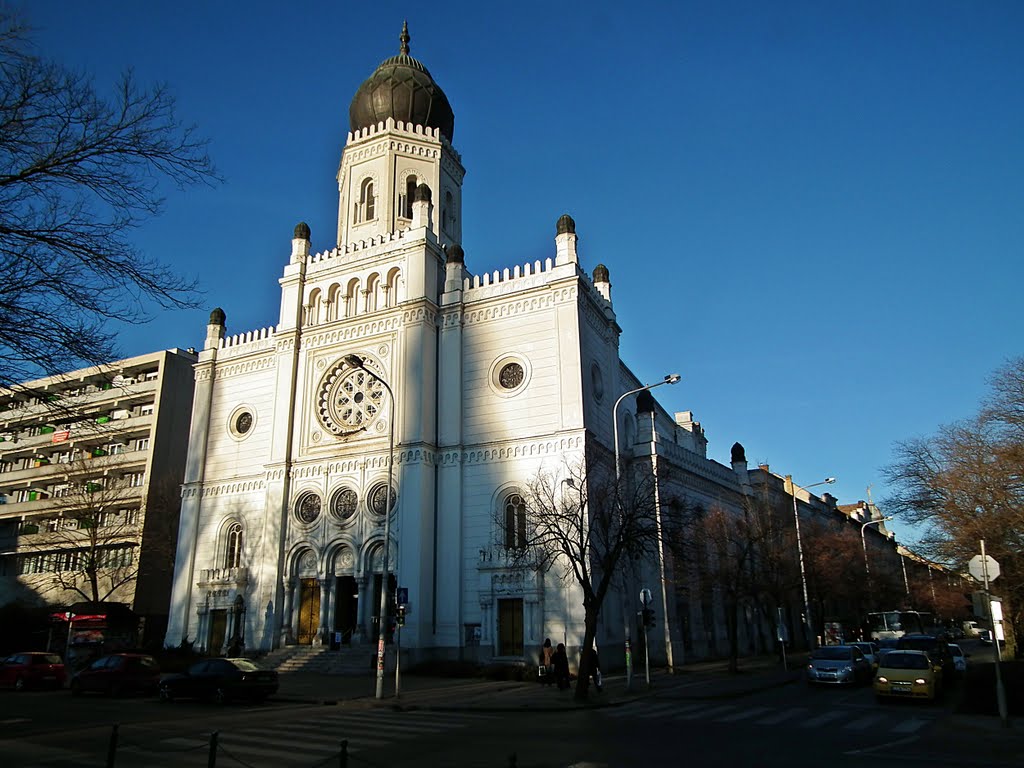 Zsinagoga Kecskemét - Sinagoga u Kečkemetu