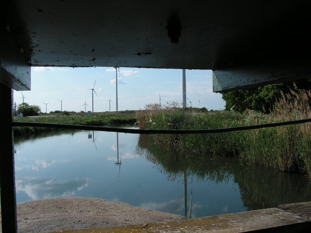 A duzzasztó 02