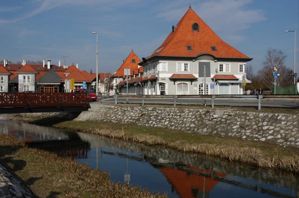 Mosonmagyaróvár - Malomszer üzletház
