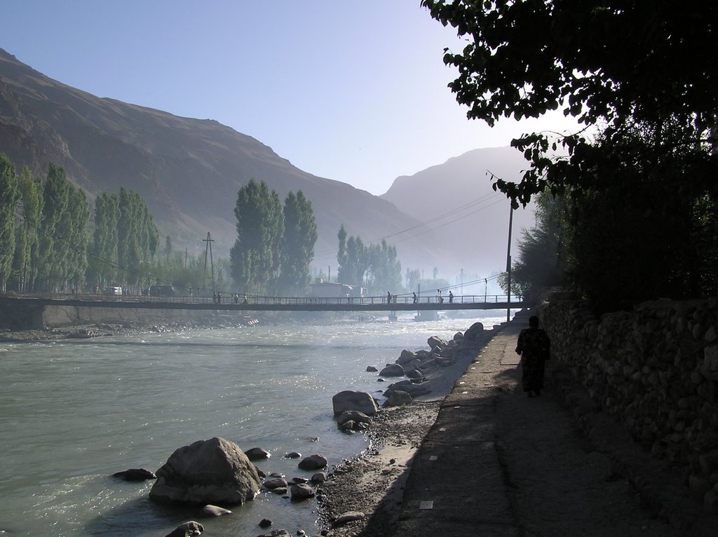 Bridge over Gunt River engulved in Smoke