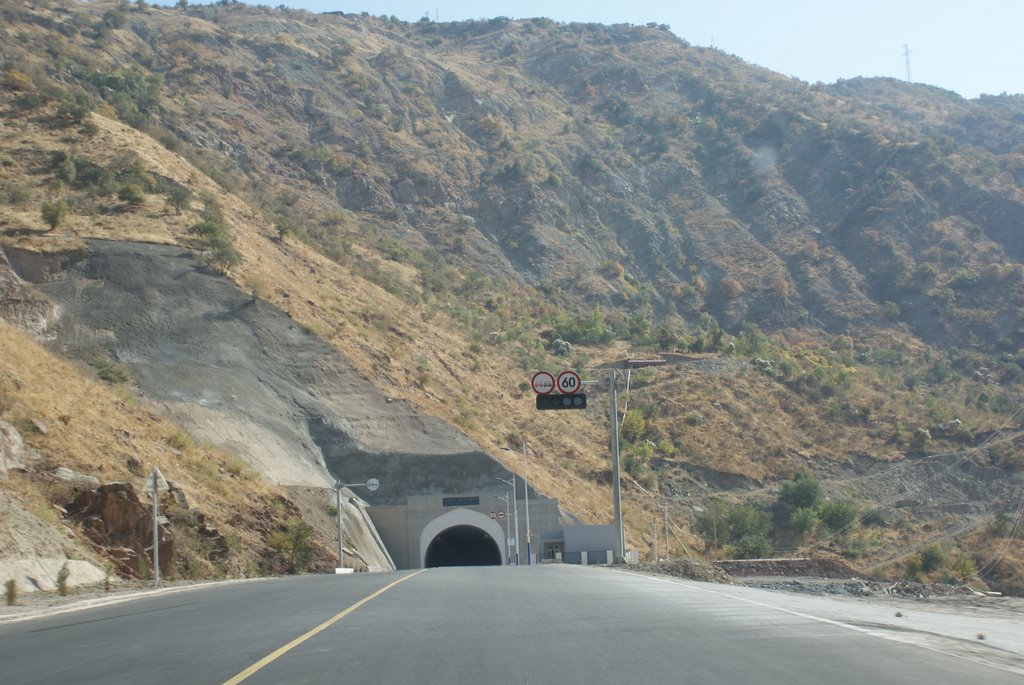Entrance to the New Tunnel