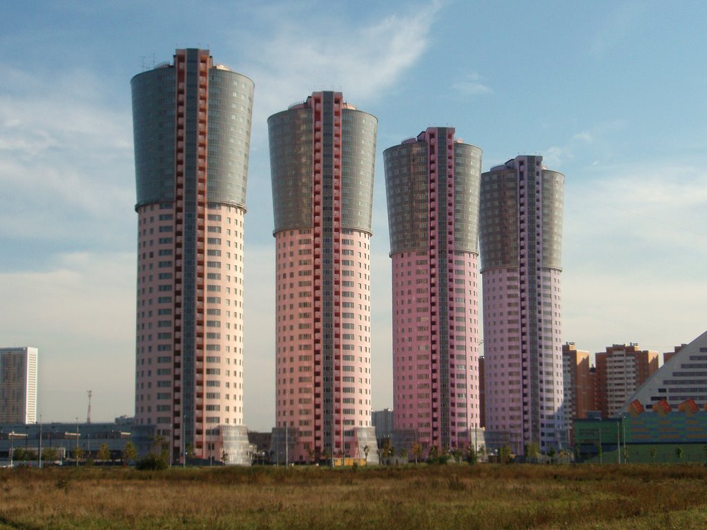 Buildings of "Grand-park" complex on Aviakonstruktora Sukhogo street