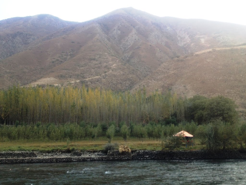 Chaman e Khusdeh Farkhar