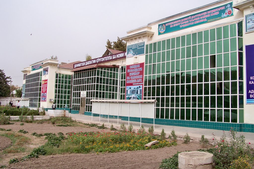 Universität Kurgan-Tyube