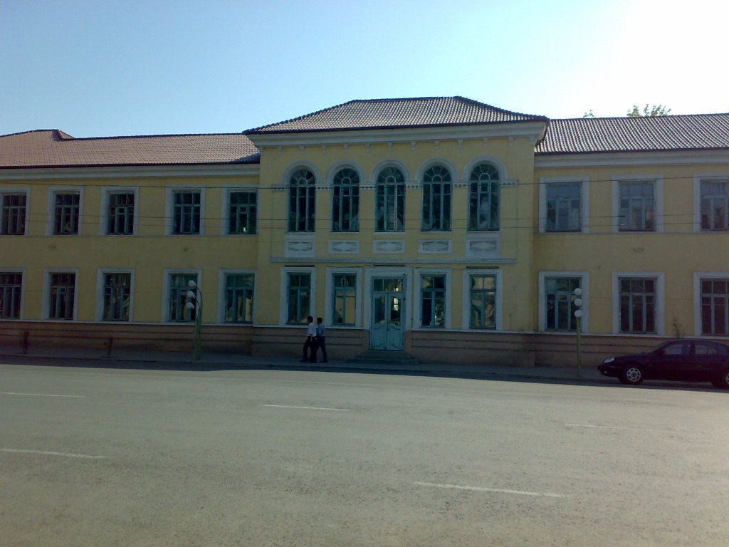 Old building of the Department of Foreign Languages, Khujand State University - Старое здание факультета иностранных языков ХГУ