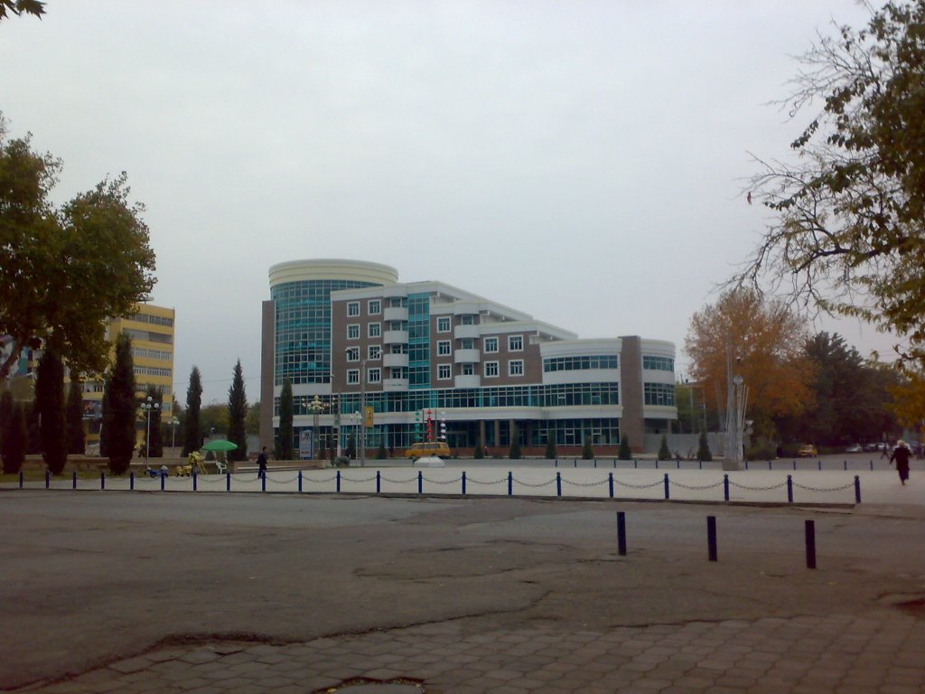 New hotel/business-center under construction - Новая строящаяся гостиница/бизнес-центр