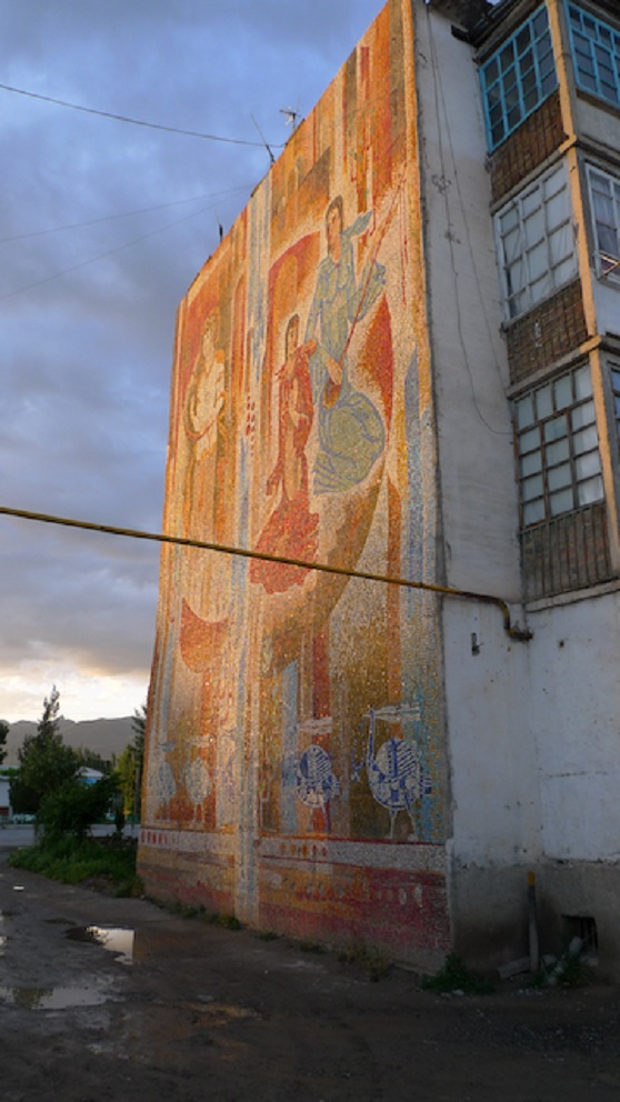 artistic decorated house, Pançakent.