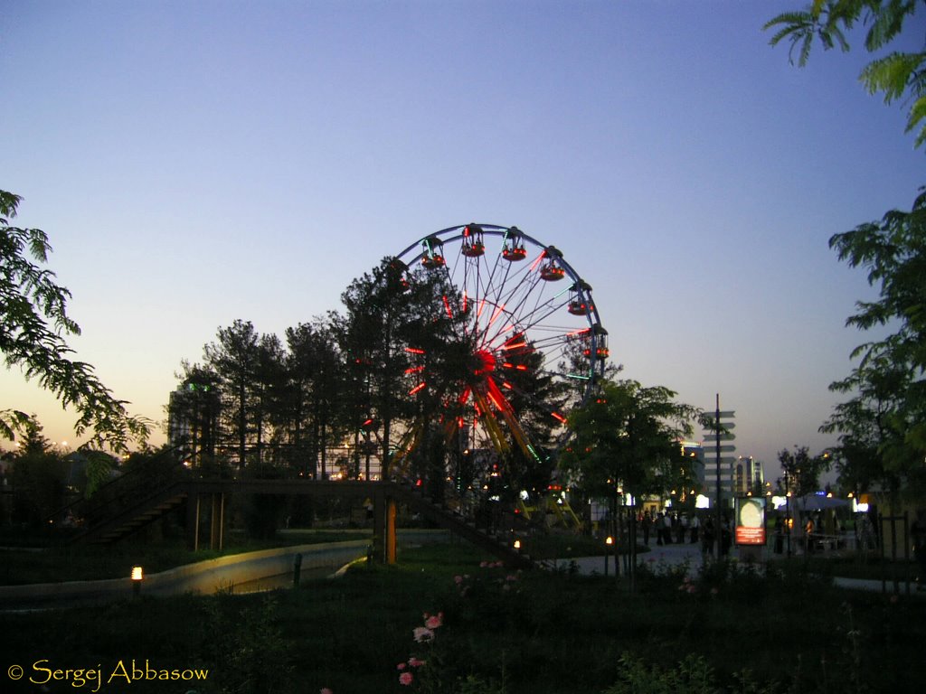 ©Evening İllumination in Ashgabat Lunape