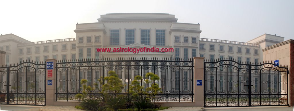 AMITY, Lucknow