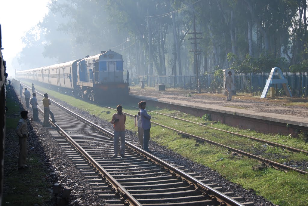 Una parada del tren es un descanso a los viajeros