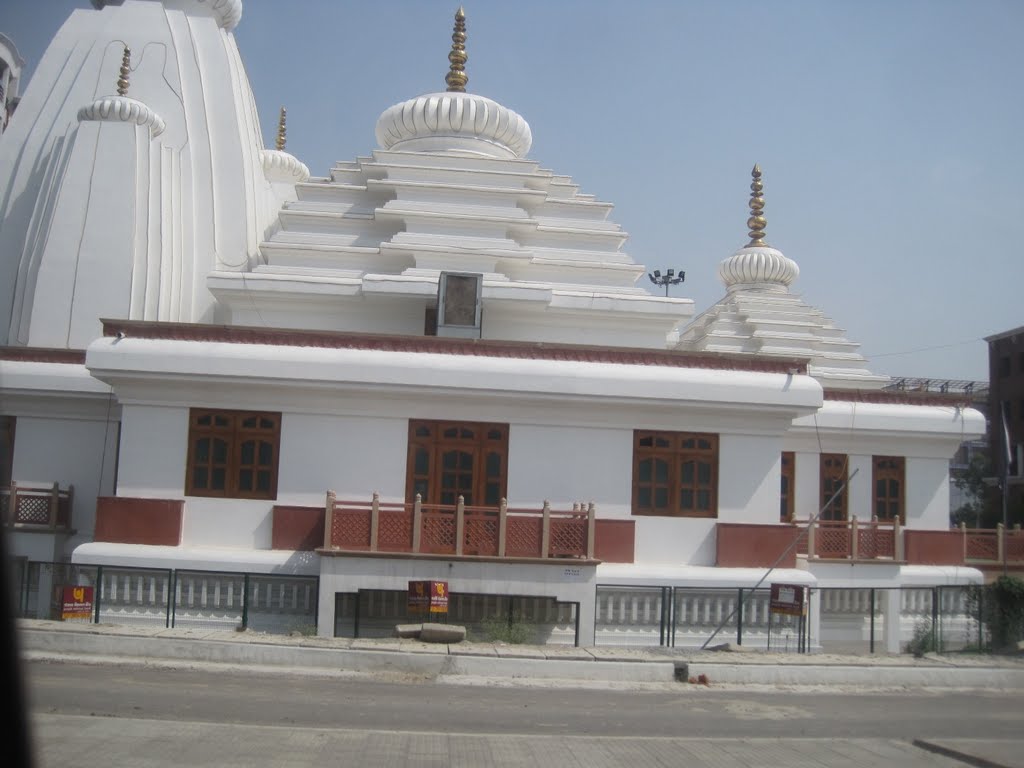 temple , baba banarasi das , lucknow