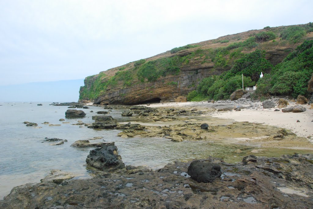 Cliffs, beaches and benches in Ly Son Island, Vietnam