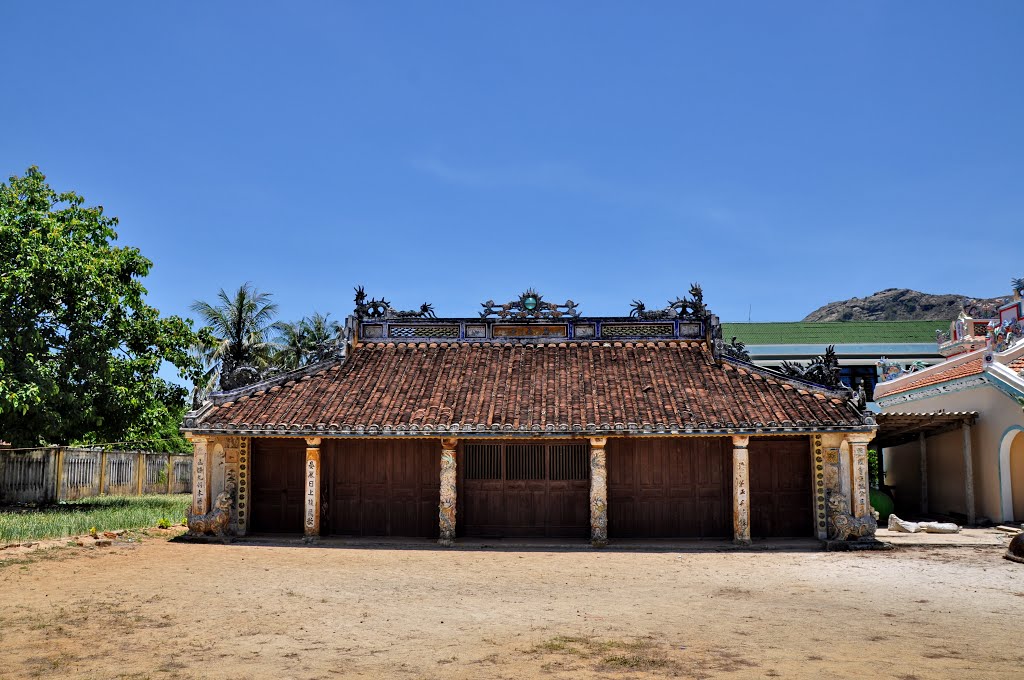 Đình Lý Hải, thôn Đông, An Hải.