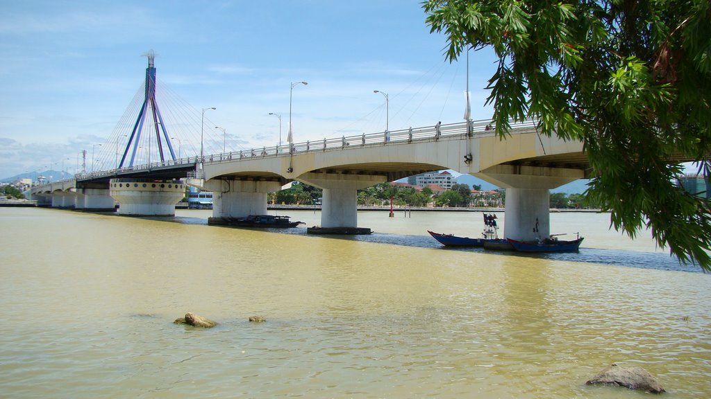 Cầu quay Sông Hàn