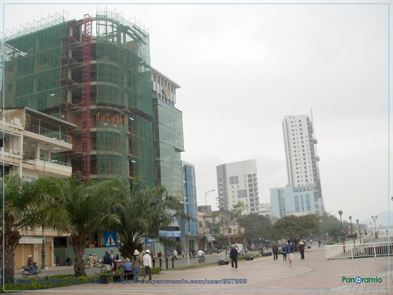 Đường - Bạch Đằng - Street