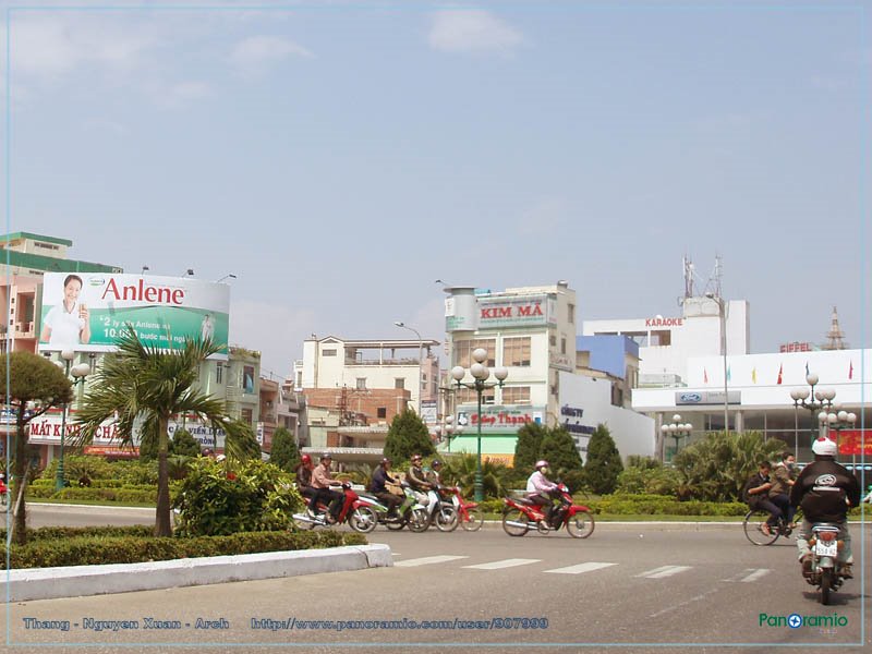 Ngã tư - Lê Độ / Điện Biên Phủ / Nguyễn Tri Phương - Crossroads