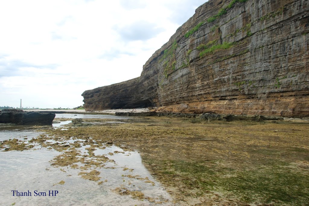 Cliffs and benches in the Ly Son Island