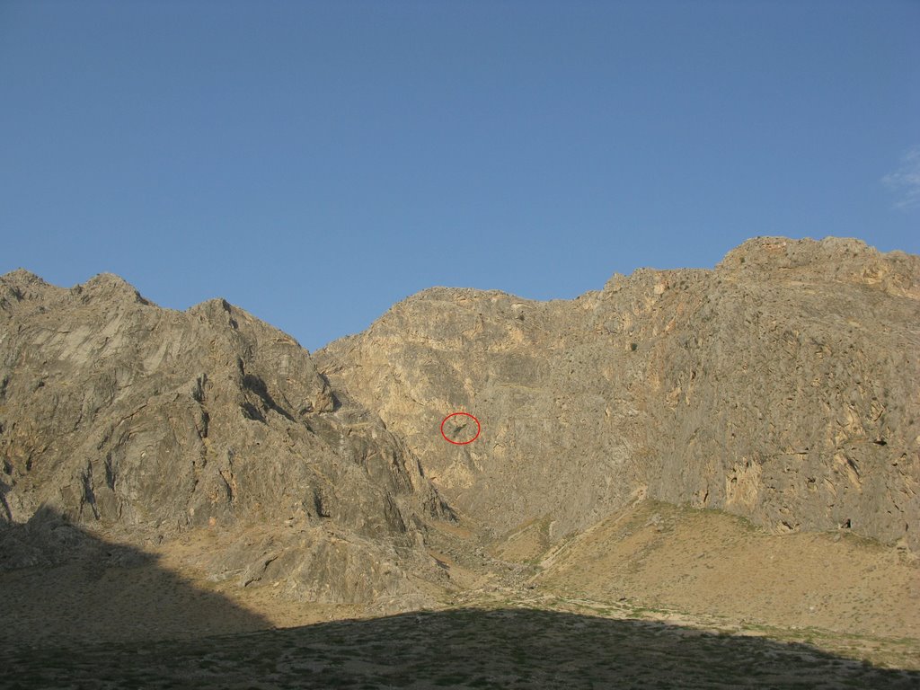 Aravan, Chileston cave mountain (entry)