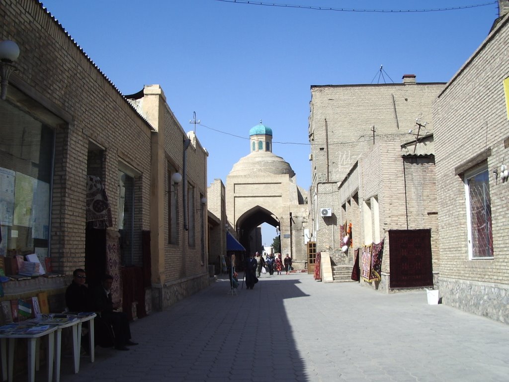 Bukhara vers marché aux tapis   -  Uzbekistan