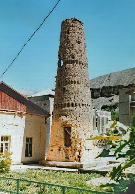 древний минарет
