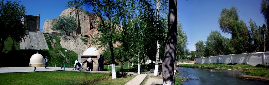 Samarkand - St Daniels mausoleum: Panorama on the sacred wells