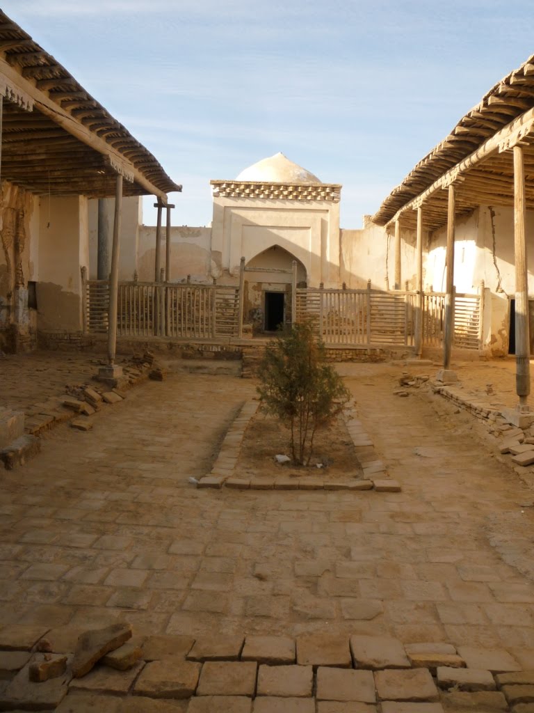 Inside the medrese (XVIII-XIX c. ac)
