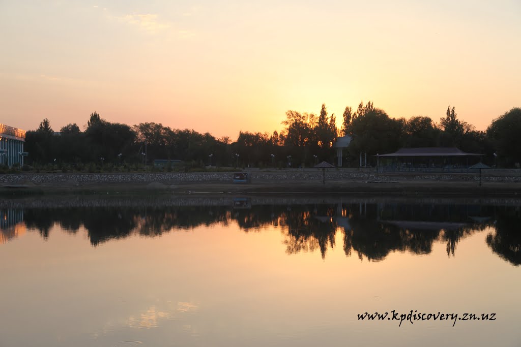 Evening in Nukus park