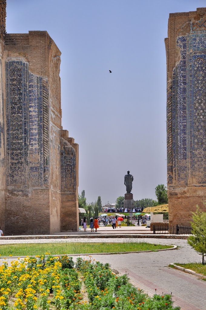 Aq-Saray Palace or Timurs Summer Palace in Shakhrisabz, Uzbekistan.