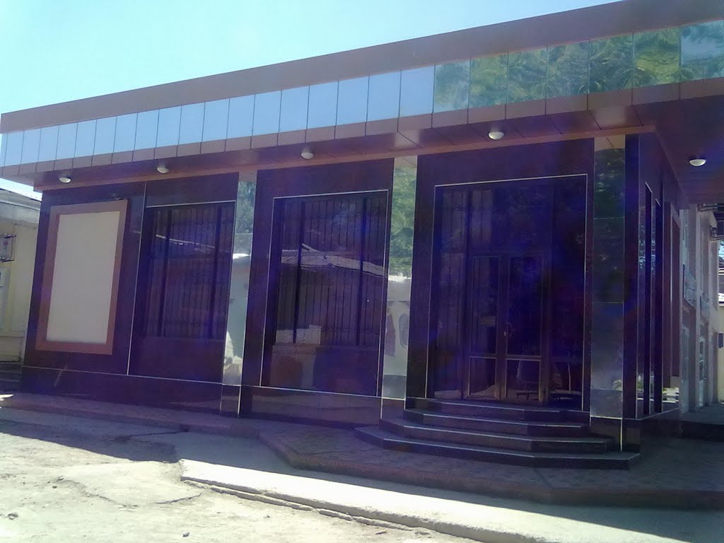 возле бахор кино театра