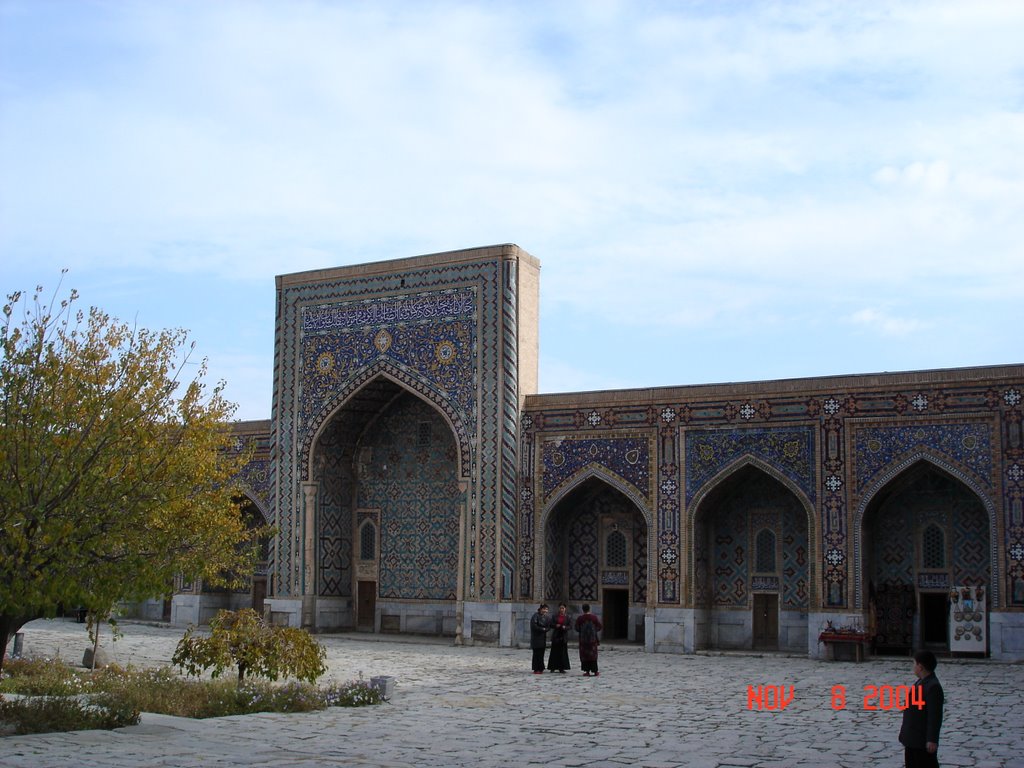 Tilla Kari Madrasa, Registan, 1646-60, inner courtyard