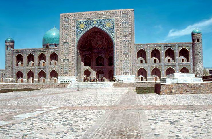 1985.04. - Samarkand, Regisztan square-Tilla Kari medressze