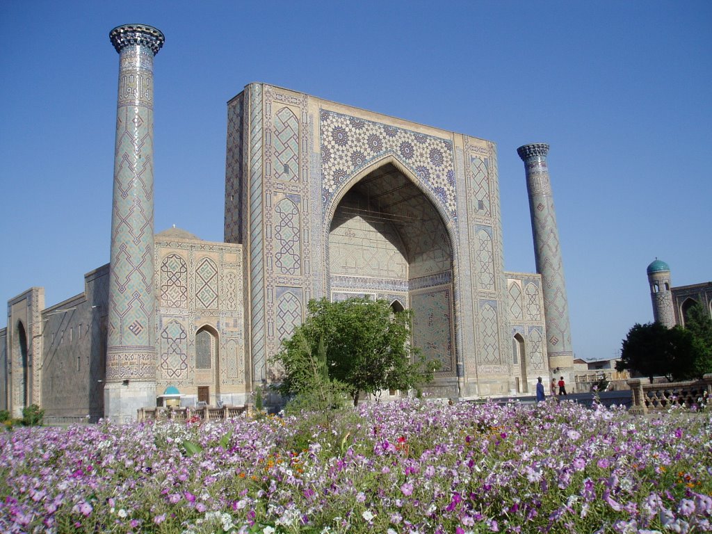 Plaza del Registan
