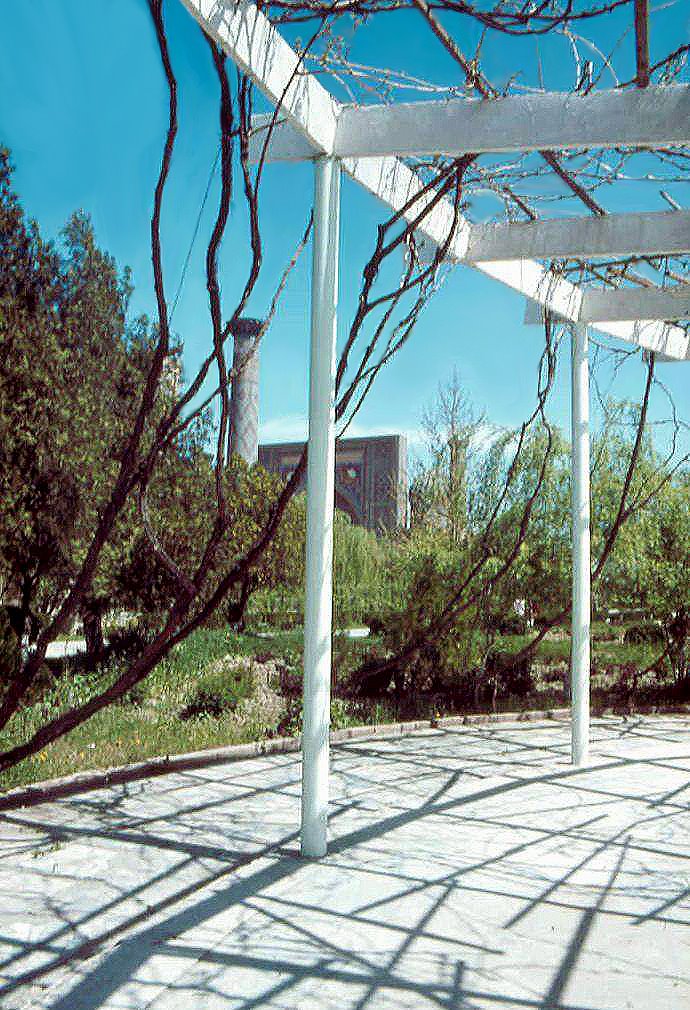 1985.04. - Samarkand, park detail
