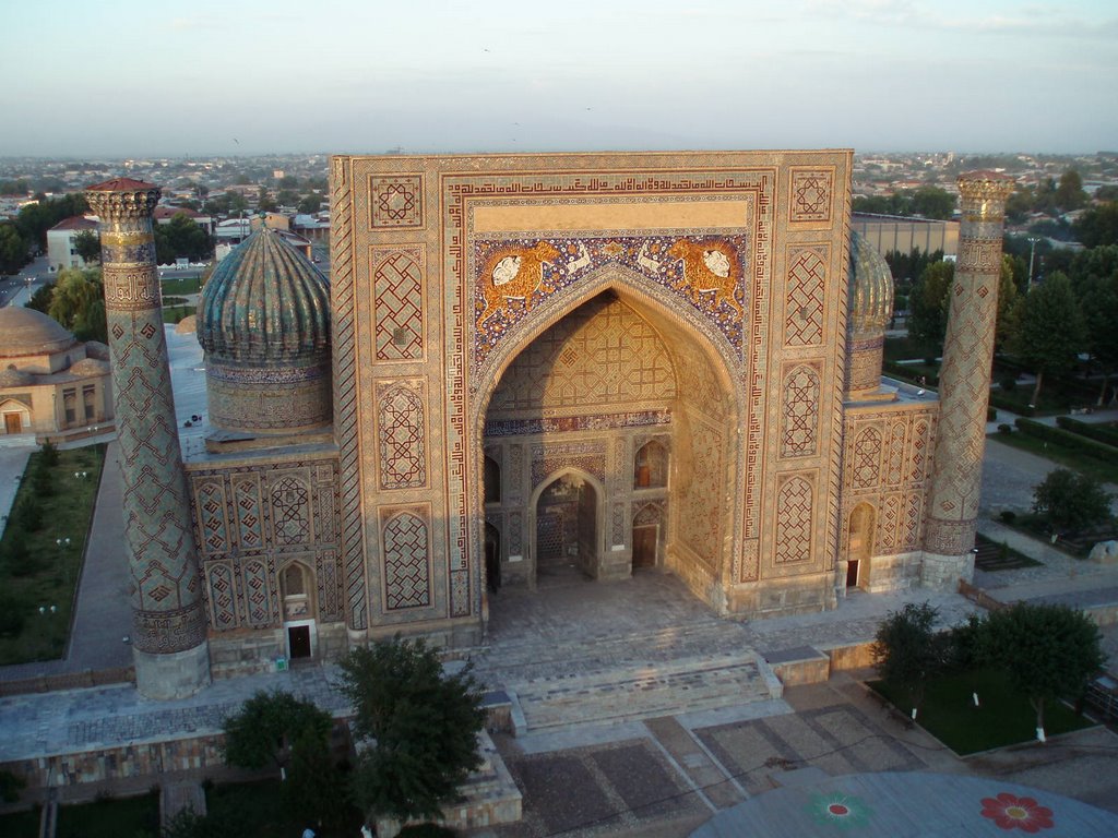 Registan square June 2007