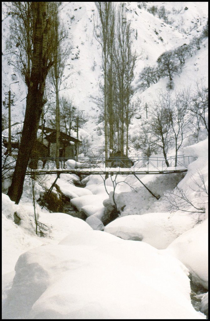 Khoja-Obigarm in winter. 1984