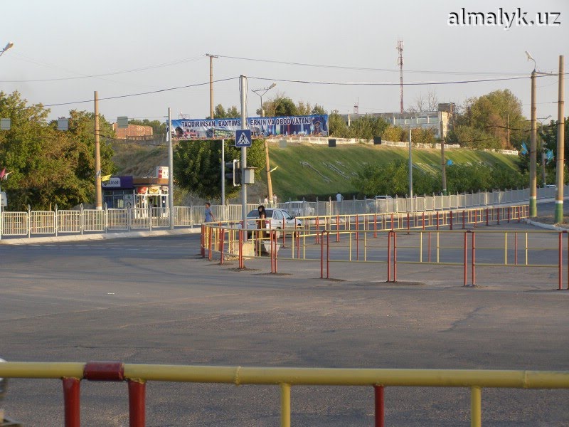 Перекрёсток на "Бытовой"