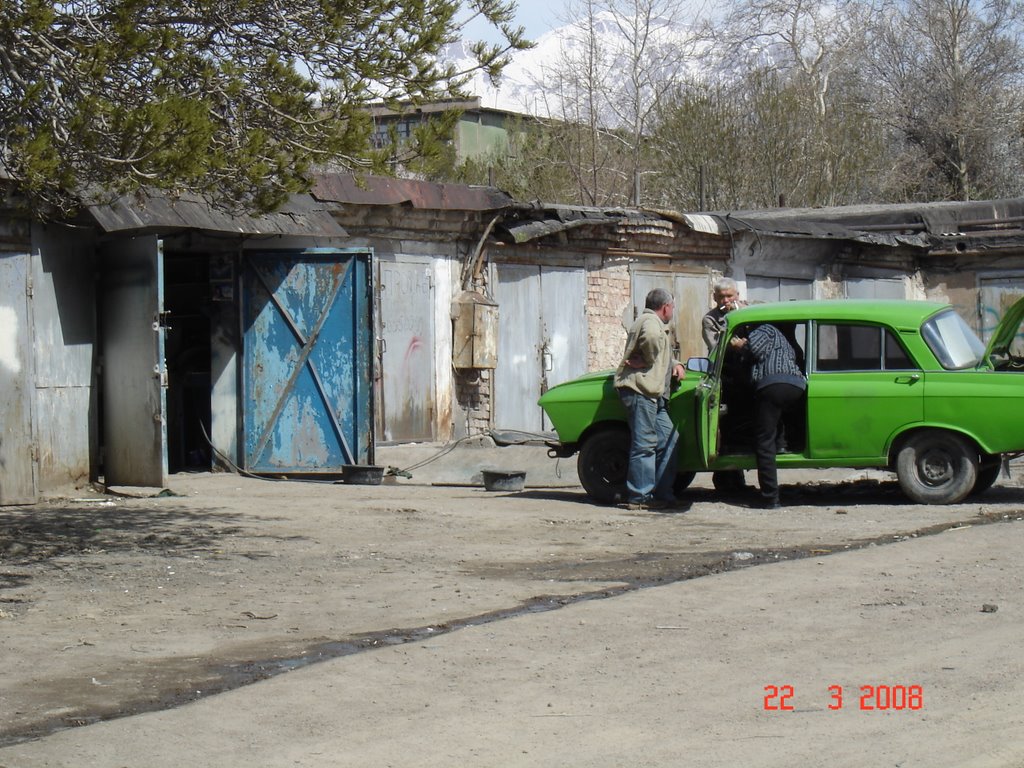 Гаражи