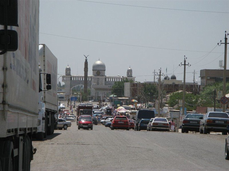 Border crossing "Gisht Koprik" between Kazakhstan and Uzbekistan