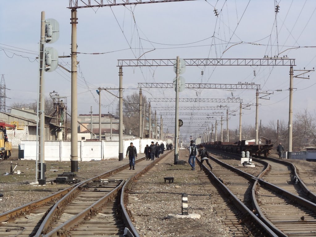 Chirchik train station