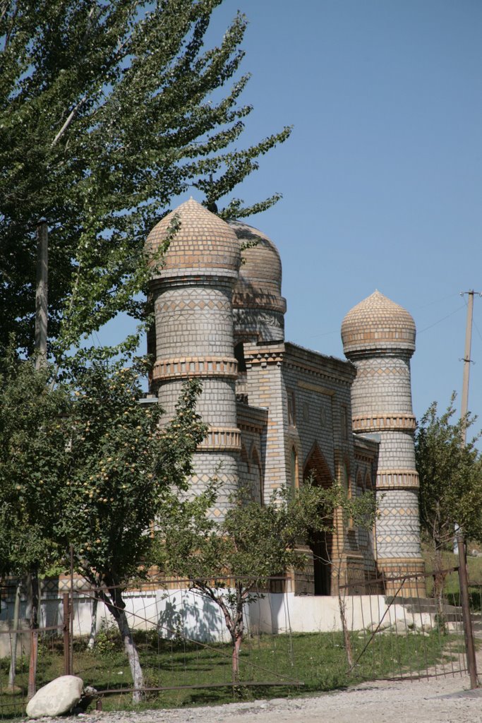 Yangy-Nookat, mosque